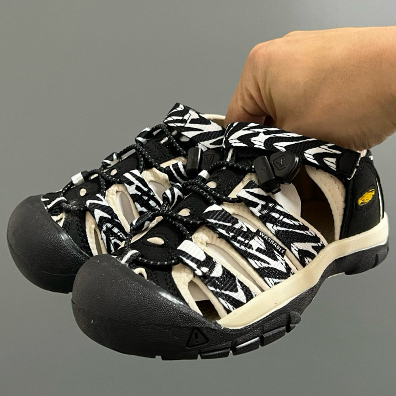 Sandals Keen Newport H2 Water Kids Shoes Sandals Children Outdoor Lightweight Hiking and Wading Shoes Anti slip and Collision Resistant Cree H250212