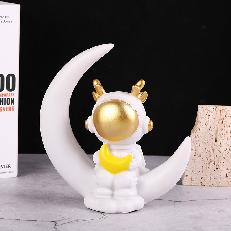 Cute Kid-Friendly Astronaut Lampshade with Cosmic Love Theme Ideal Gift for Little Explorers