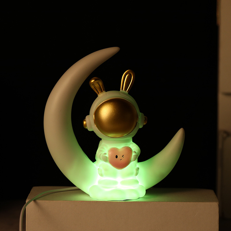 Cute Kid-Friendly Astronaut Lampshade with Cosmic Love Theme Ideal Gift for Little Explorers