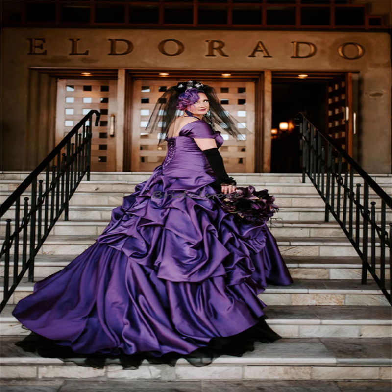 Gothic Purple Wedding Dresses 2024 Contrast Colored Aesthetic Bridal Short Sleeves Ruffles Lace Up Renaissance 1950s Victorian Wedding Gowns Elvish Ro