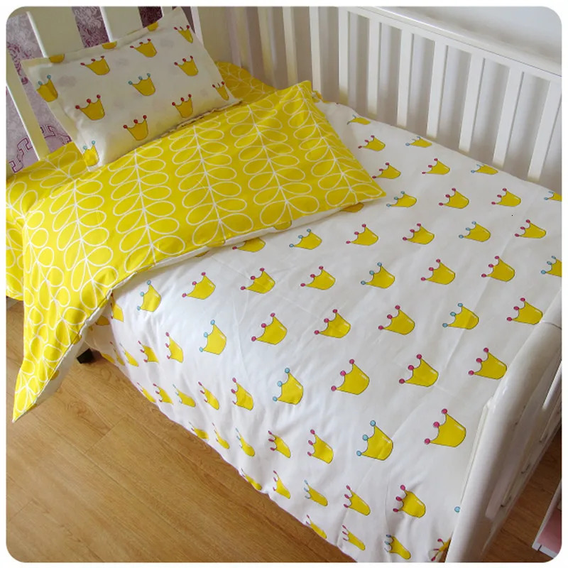 3 Pieces Baby Bedding Set Cotton Crib Bed Linen Kit Cute pattern Includes Pillowcase Bed Sheet Duvet Cover Without Filler 240429
