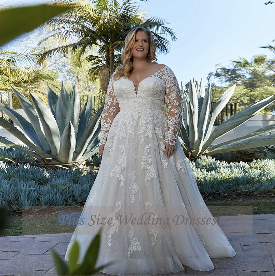 Classic V Neck Wedding Dresses Plus Size Long Sleeves Bride Gowns Appliques Backless Sweep Train A-Line Tulle Vestido De Novia