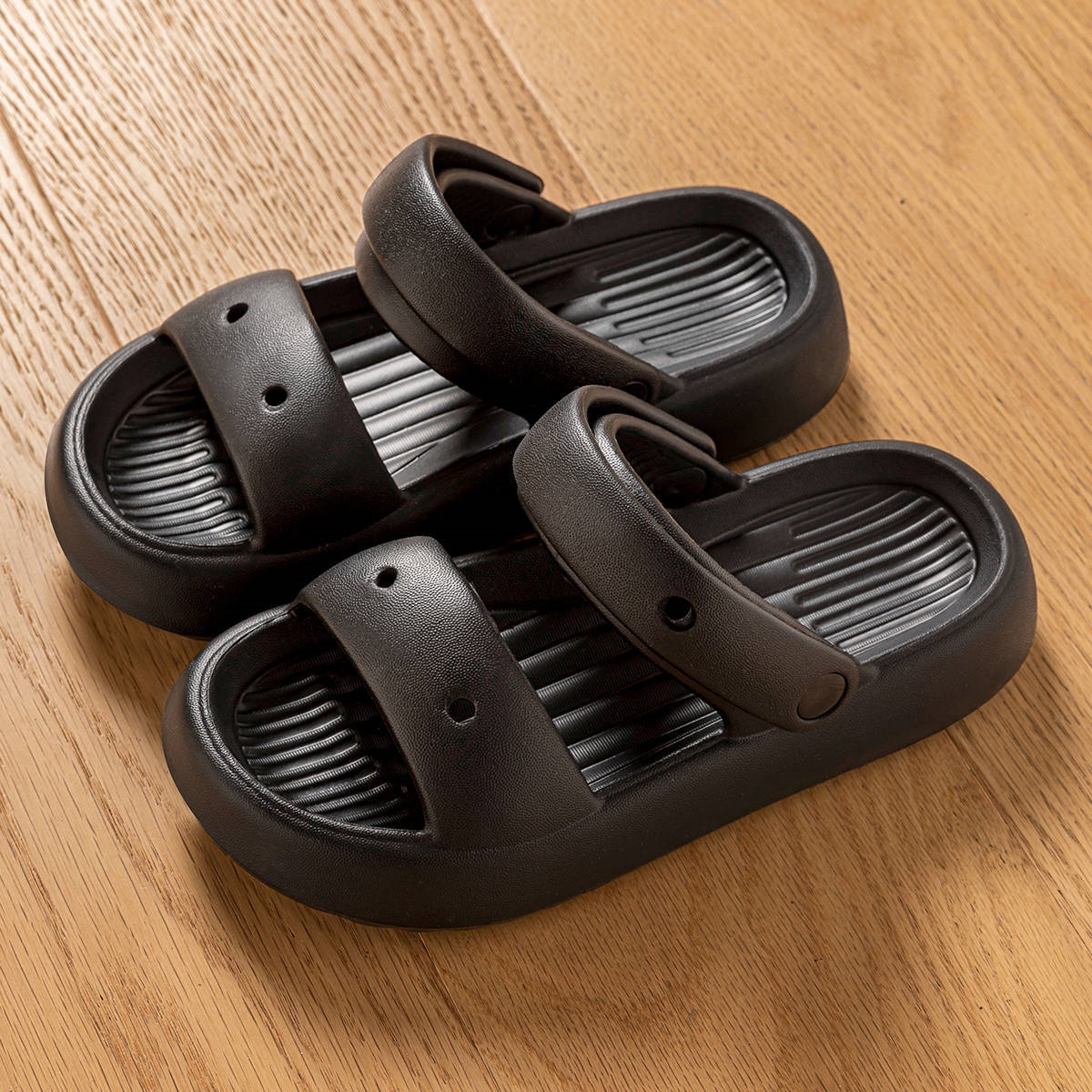 outdoor fashionable Cool summer, in wear 2024 new beach shoes with increased height and thick soled slippers for women Lhshoe creased