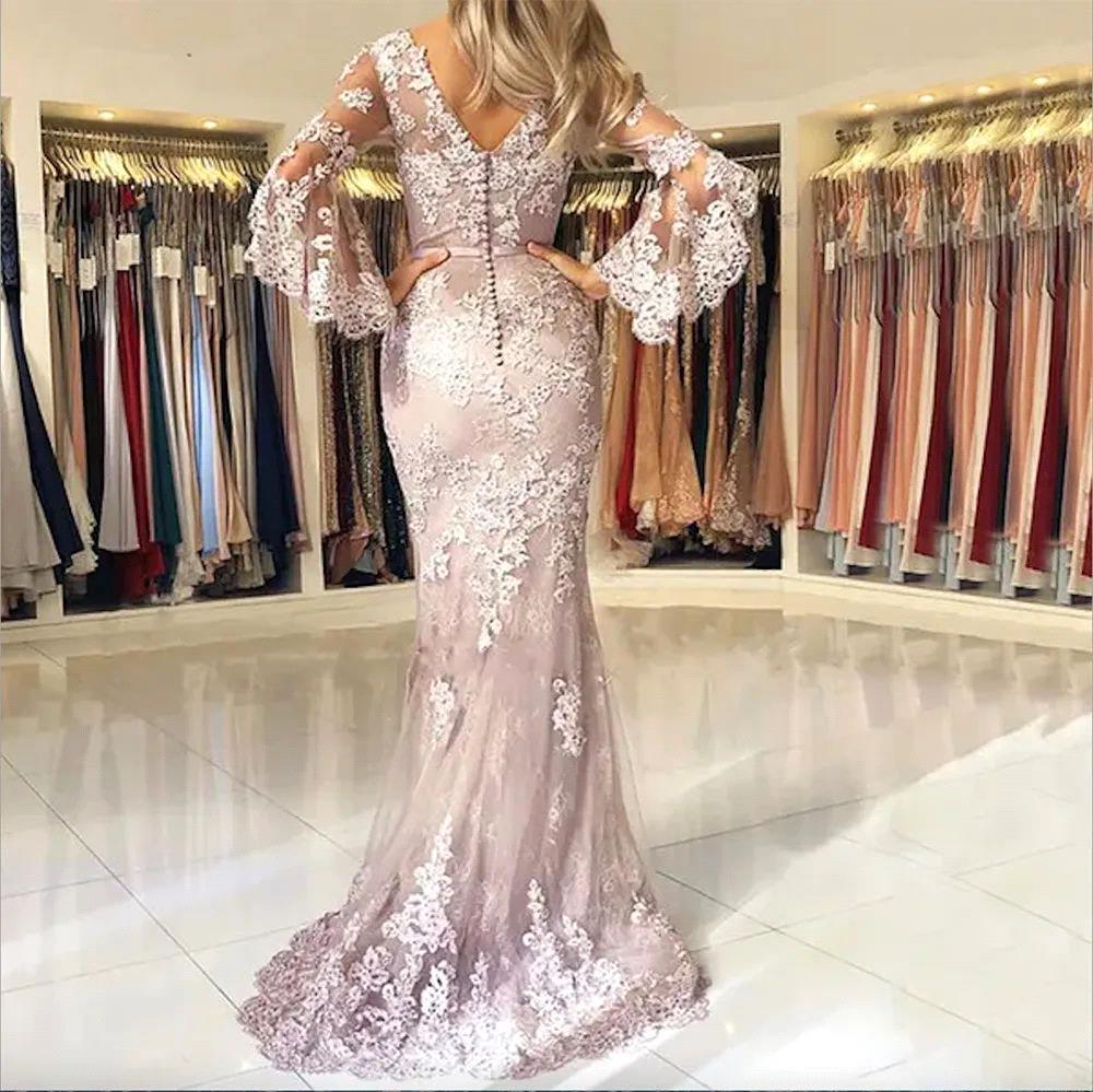 Elegant Mermaid Lace Mother Of The Bride Dresses V Neck Long Sleeves Wedding Guest Dress Floor Length Appliqued Evening Gowns BC18789