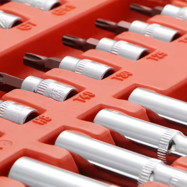 Versatile 53 Pieces Car Repair Ratchet Spanner Set Compact Organized Boxed Mechanics' Essential Tools