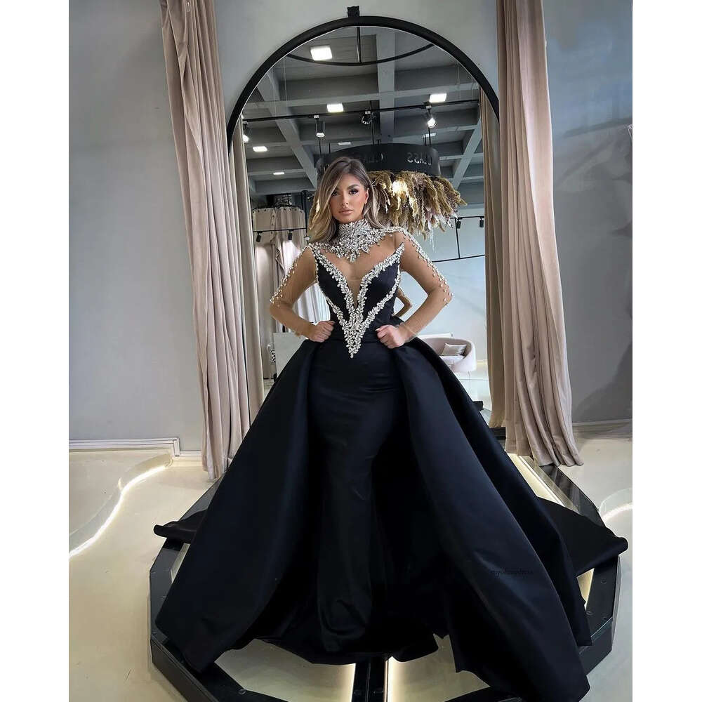 Modern Mermaid Prom Dresses Long Sleeves V Neck Halter Appliques Sequins Beaded Floor Length Diamonds Lace Evening Dress Detachable Train Plus Size Cu