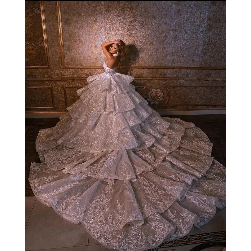 Stunningbride 2024 White Fashion Luxurious Tiered Wedding Dress Ball Gown Custom Made Halter Sequins Lace Backless Church Bridal Dresses