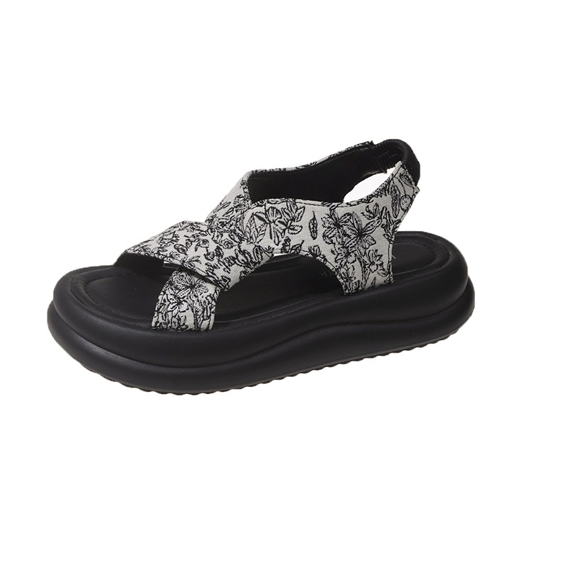 Summer Internet Red New 2024 Thick Sole Outerwear Sandals for Women's Breathable Fashion Versatile Lhshoe