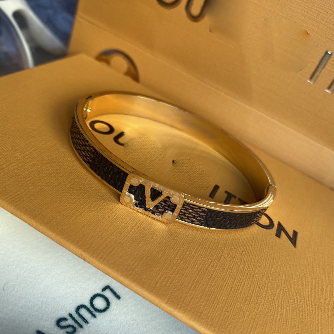 bracelets Designer Designer bracelet luxury bracelet brand woman Jewelrys Bangle High Quality Trendy for Women Men bracelet homme Memorial gift Eternal classic