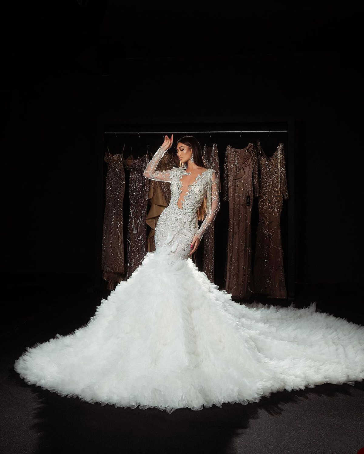 Luxury Mermaid Wedding Dresses V-neck Appliques Beads Crystals Designer Pleat Tulle Sleeves Court Gown Custom Made Plus Size Bridal Gown Vestidos De N