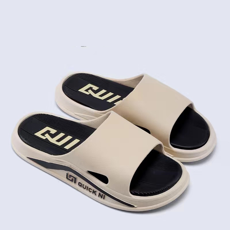 outdoor EVA for men's Slippers and a feeg of stepping on feces Outdoor wear odor proond anti slip sports summer home use Lhshoe wer prod nti