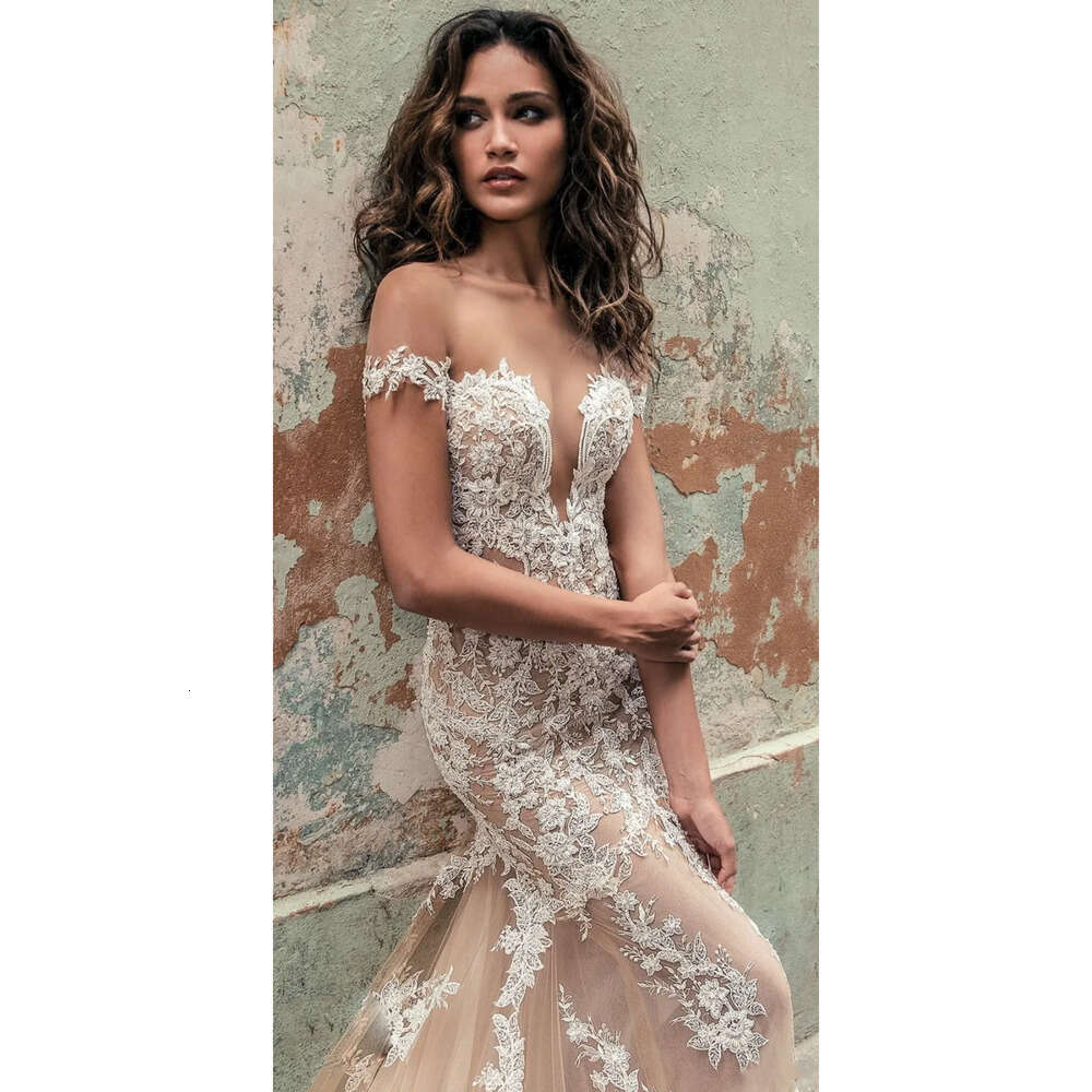 Champagne Mermaid V Gorgeous Julie Vino Dresses Neck Cap Sleeves Beach Bridal Gown Lace Applique Illuison Wedding Dress