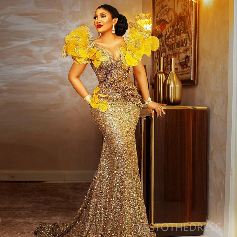 2024 Luxurious Plus Size Gold Prom Dresses for Special Occasions Promdress Illusion Long Sleeves Beaded Lace Flowers Birthday Dress Second Reception G