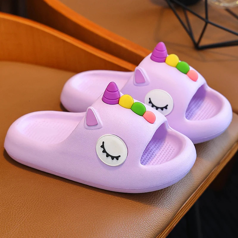 Summer Beautiful Cute Cartoon Colt Slippers Childrens NonSlip Soft Sole Sandals Boys Girls Home Slides For Kids Shoes 240509