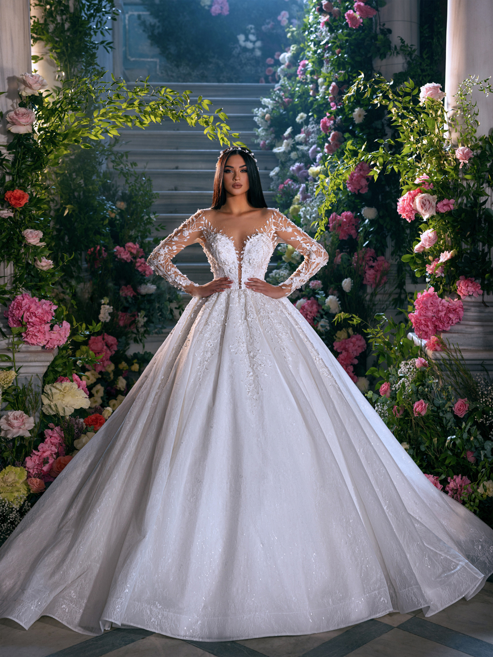 Stunning Lace Sheer V-Neck Ball Gown Wedding Dress Delicate Beading Pearls Lace Full Sleeves Bridal Gowns 2024