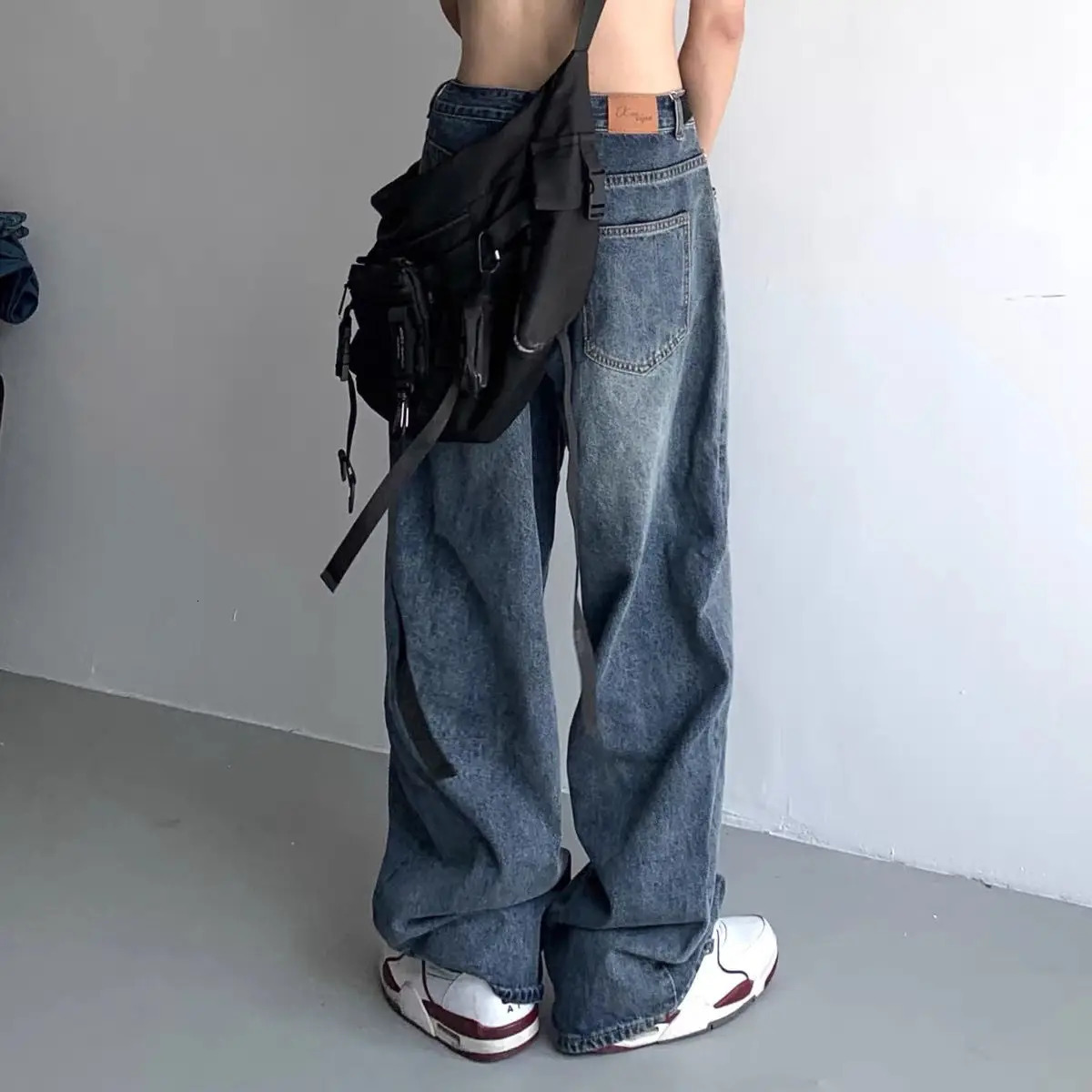 American street men and women hip-hop retro straight leg jeans spring and autumn personalized trend loose leg casual pants y2k 240429