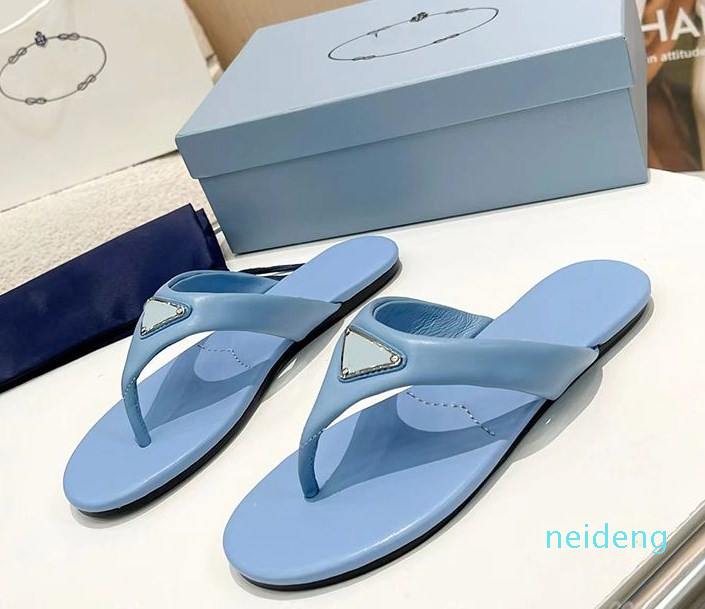 Women's Designer Luxury Sandals Flip Flop Slippers Leather Slides Fashion Summer Travel Casual Beach Sandal Slipper