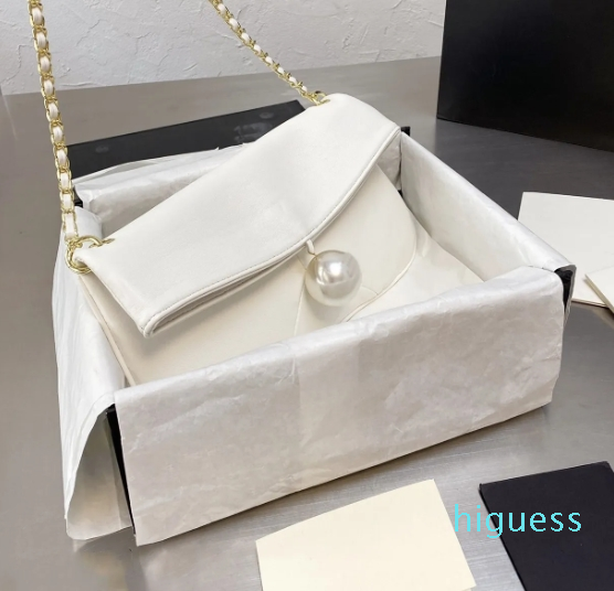 2024 New Super large pearl chain bag simple casual style women's shoulder bags high-quality leather black folding wallet Black White handbag