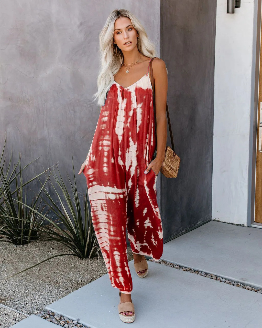 Jumpsuit womens clothing Russian European and American suspender sexy wide leg pants 240423
