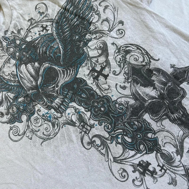 2000s Retro Grunge T-shirts Women Y2K Cyber Goth Emo Skull Tees E-girl Graphic Print Short Sleeve Tops Vintage Streetwear 240509