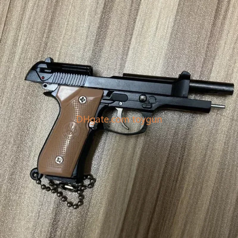 1:3 Scale Alloy M92 Pistol Mini Gun Metal Keychain M92 Pistol Keychain Fidget Toy PUBG Gun Toy Gift Pubg Decoration Toys Gifts for Boys Adult Collecti