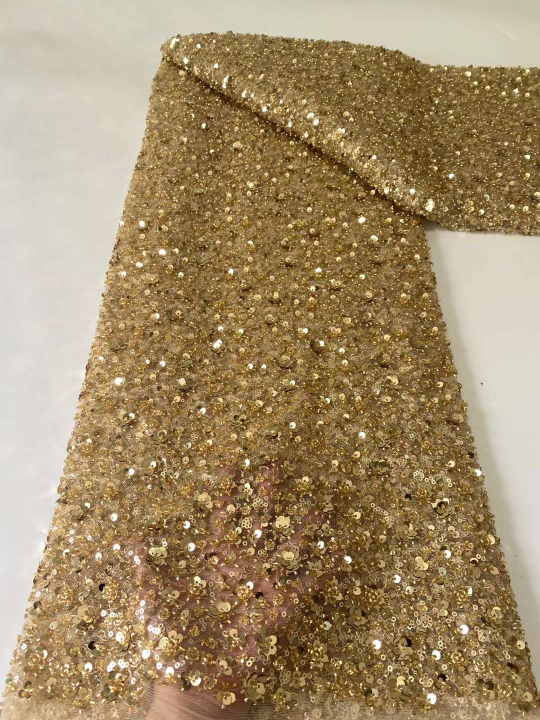 2024 Luxurious Plus Size Gold Prom Dresses for Special Occasions Promdress Illusion Long Sleeves Beaded Lace Flowers Birthday Dress Second Reception G