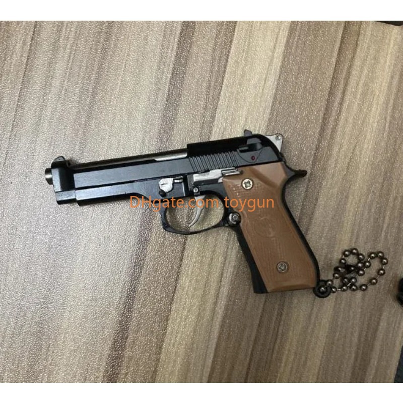 1:3 Scale Alloy M92 Pistol Mini Gun Metal Keychain M92 Pistol Keychain Fidget Toy PUBG Gun Toy Gift Pubg Decoration Toys Gifts for Boys Adult Collecti