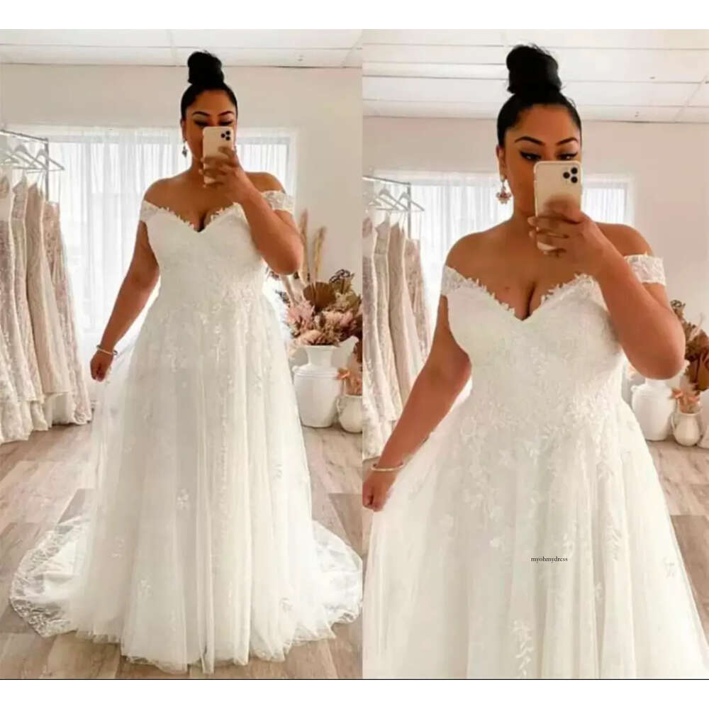 2022 Plus Size Wedding Dress A Line Off The Shoulder Lace Big Bridal Gowns Appliques Zip Back Gorgeous Lady Marriage Dresses White Ivory 0509