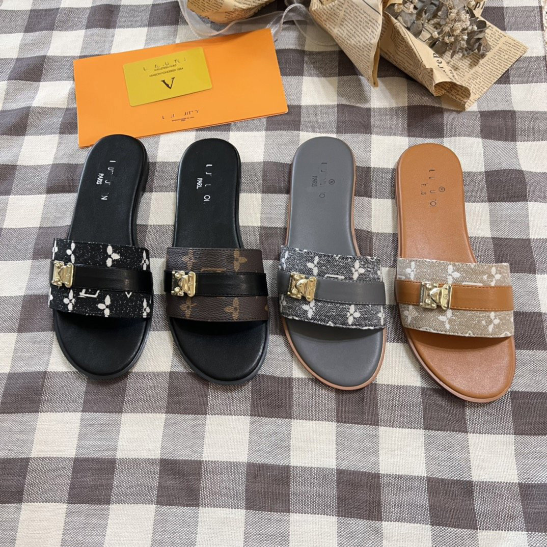Summer New Print Flat Slippers Casual And Fashionable Women s Leather Sandals Classic Designer Brand Correct Logo Designed For Women Beach Sandals