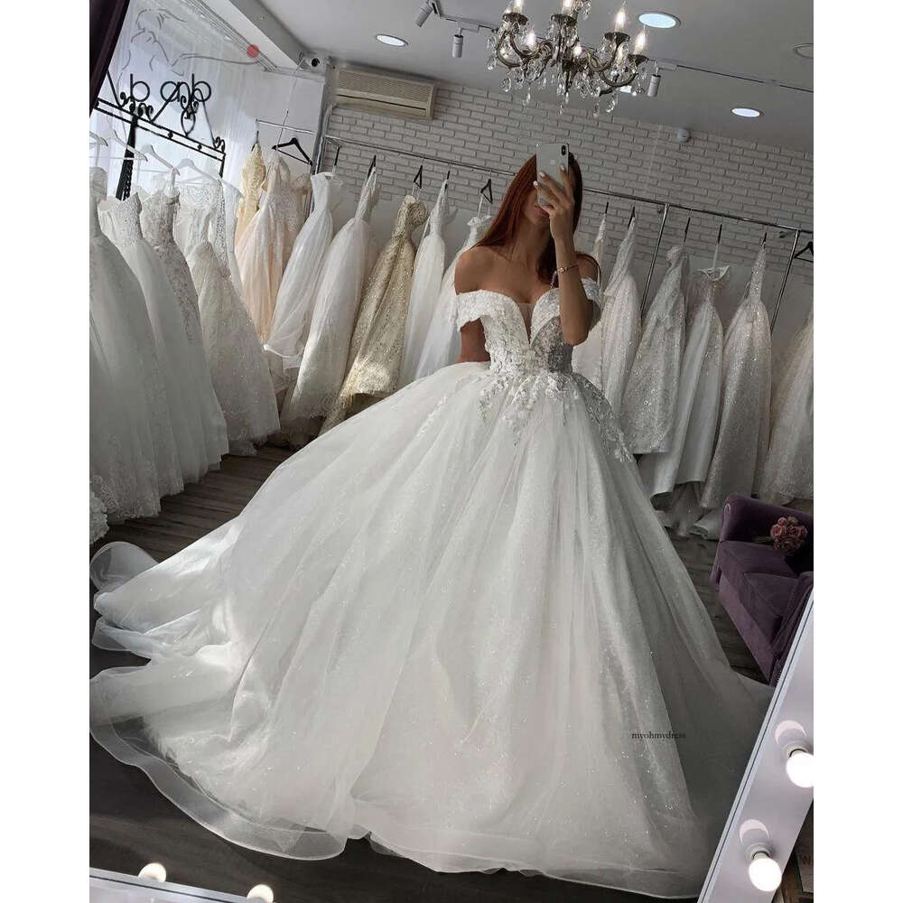 Elegant Ball Gown Lace Dresses Sexy Backless Off Shoulder Arabic Dubai Bridal Gowns Ruched Puffy Tulle Wedding Dress BC5614 0509