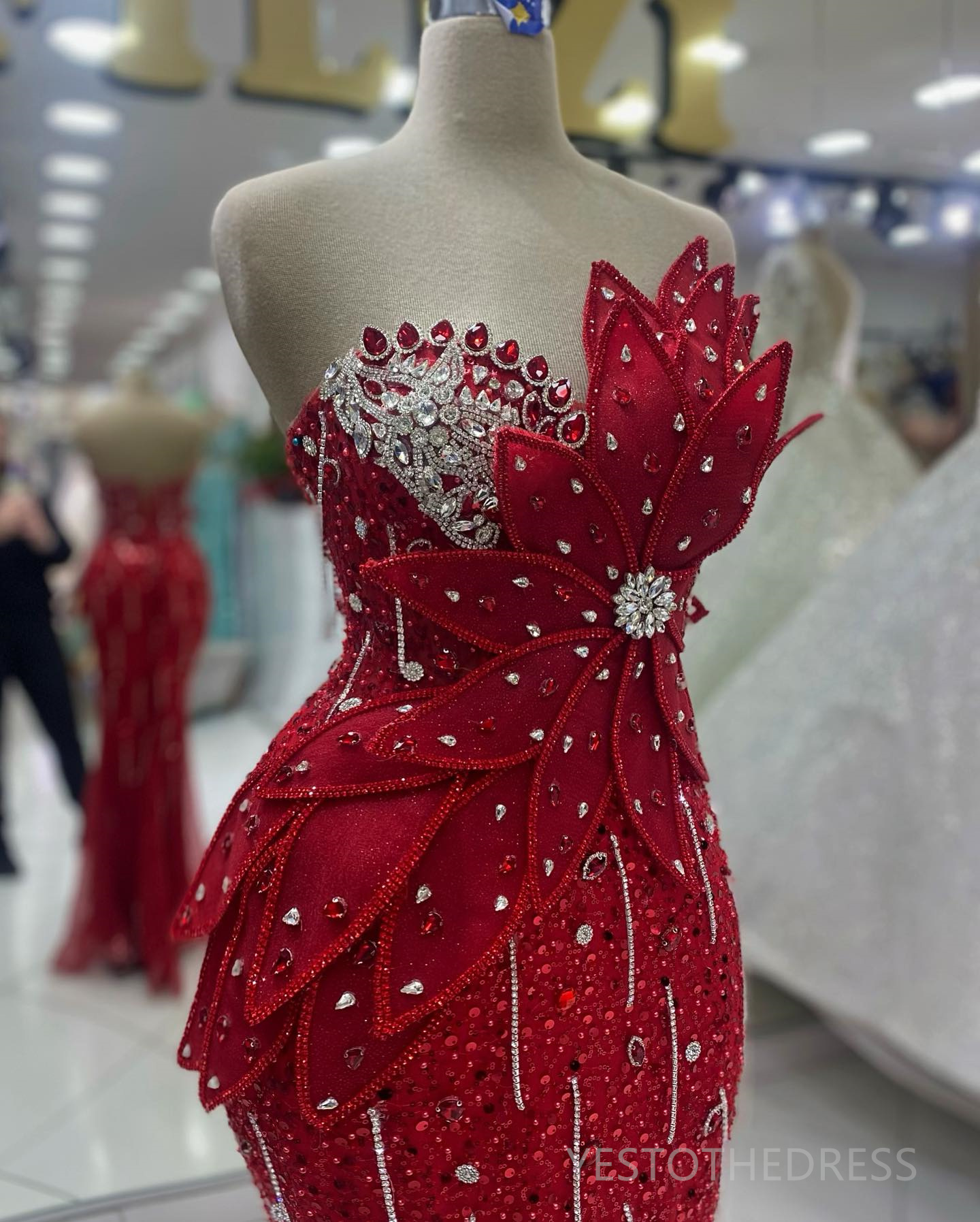 2025 Plus Size Red Mermaid Prom Dress with Sequined Lace Beading Tassel and Hand Made wers