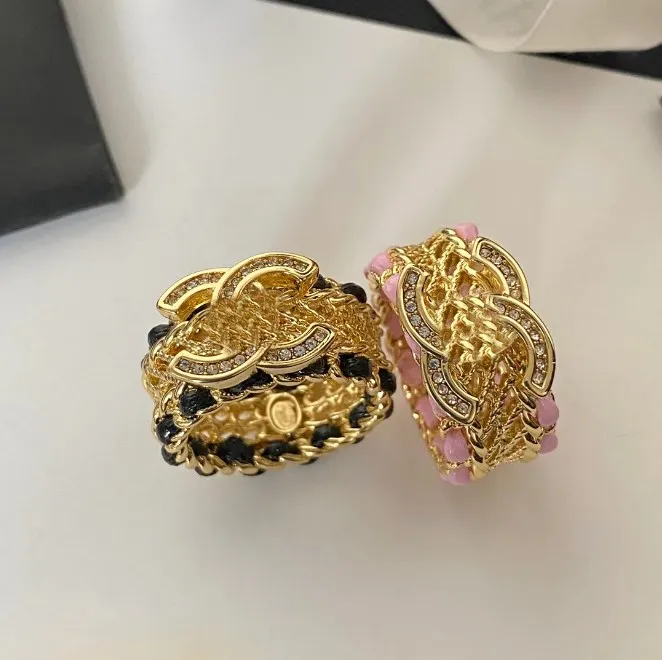 Designer Ring luxury brand letters c rings gold plated brass copper band rings fashion crystal ring for women anillos wedding jewelry gifts G2405111XQ