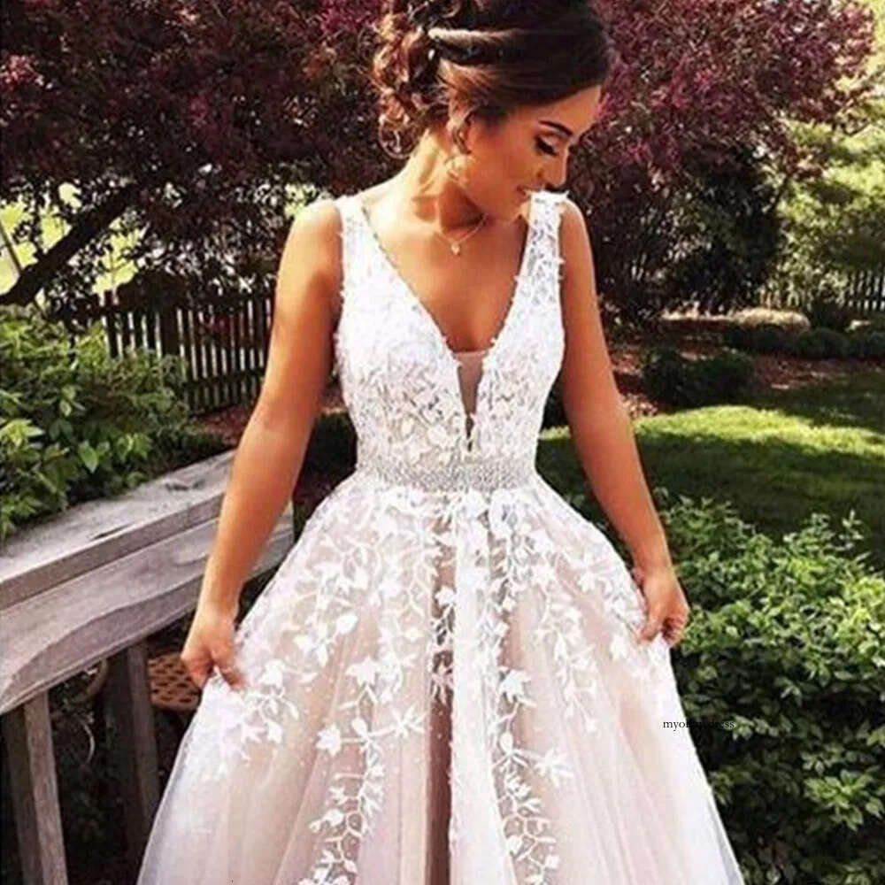 V Neck Wedding Dresses 2021 Light Champagne Floor Length Applique Open Back A Line Backless Bridal Gowns Vestido De Noiva 0509