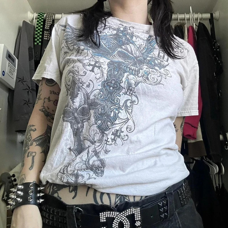 2000s Retro Grunge T-shirts Women Y2K Cyber Goth Emo Skull Tees E-girl Graphic Print Short Sleeve Tops Vintage Streetwear 240509