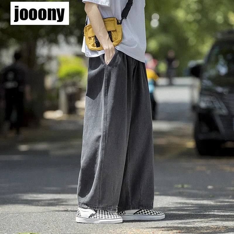 Mens Jeans Hip Hop Streetwear Skateboard Neutral Denim Trousers Men Jeans Wide Leg Denim Cargo Jean Pants Loose Straight Baggy 240429