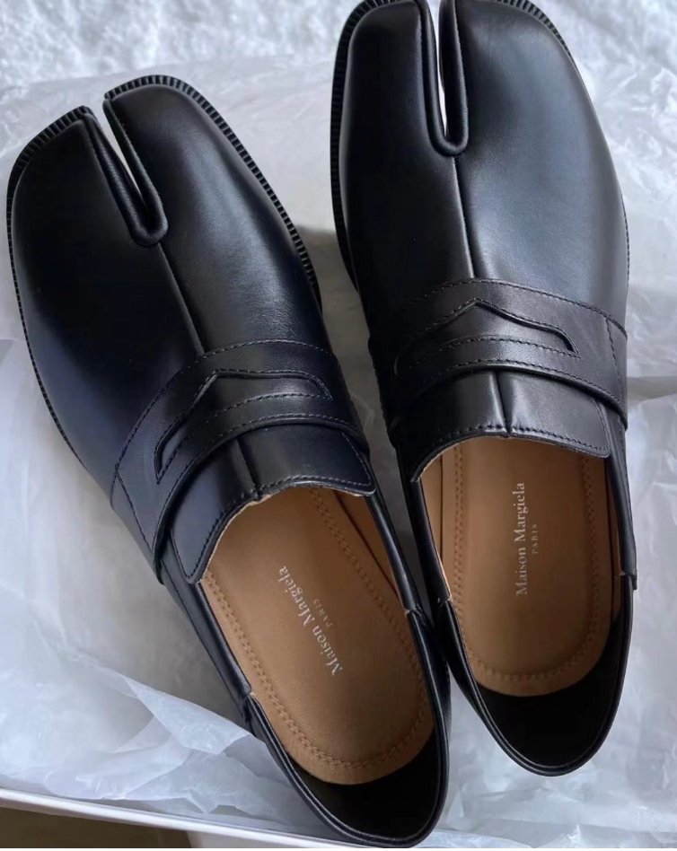 Tabi Loafers shoe designer men and women shoes, bare shoes, luxurious fashion, outdoor leisure Babouches 35-45