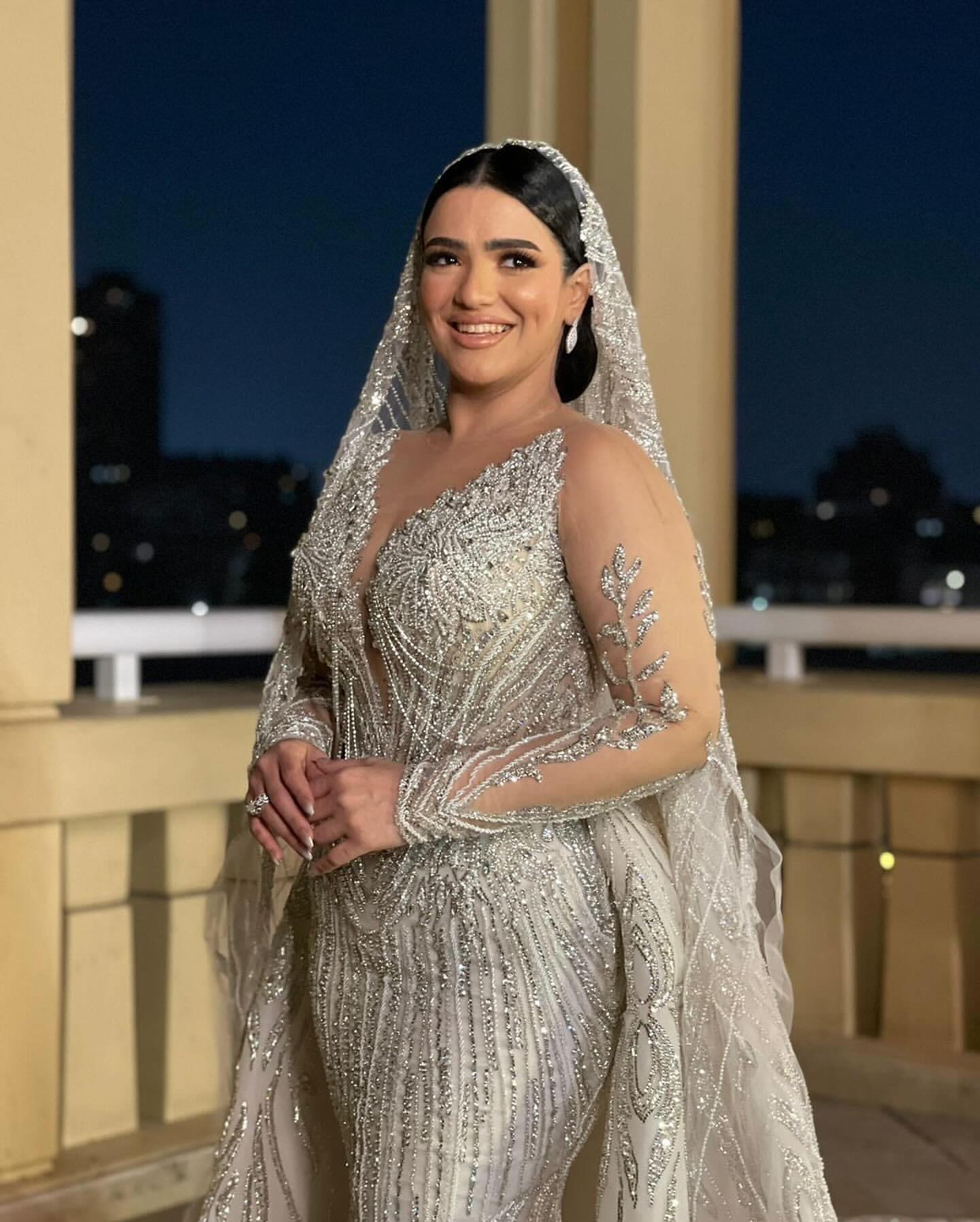 2024 Arabic Aso Ebi Plus Size Arabic Ivory Mermaid Wedding Dress Beaded Crystals Sparkly Bridal Gowns Dresses J222