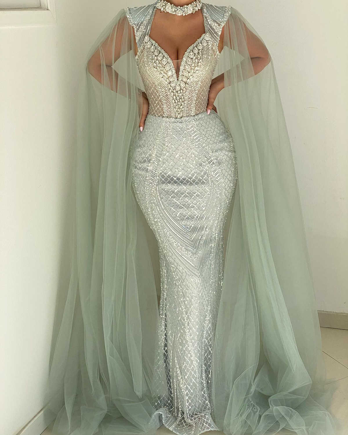 Luxury Mermaid Wedding Dresses Sequins Crystals Beads Design Hollow Tulle Cape Sweep Train Backless Custom Made Plus Size Bridal Gown Vestidos De Novi