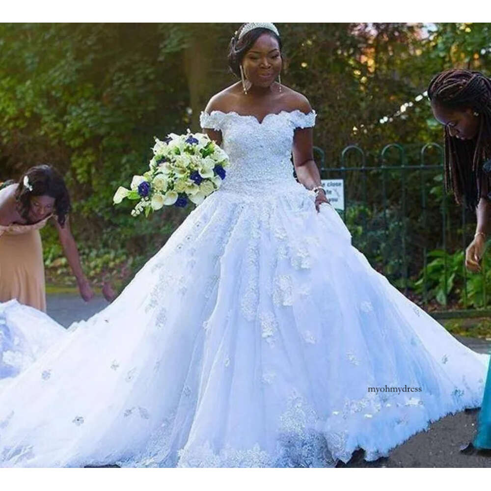 White African Wedding Dresses Off The Shoulder Beaded Crystals Appliques Lace Design Bridal Gowns Vestidos P83 0510