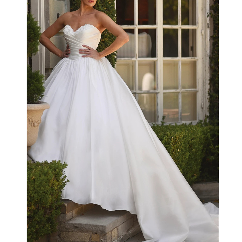 Satin Sexy Strapless Wedding Dress With Pleates Sweetheart Long Sleevesless Lace Women Bridal Formal Gowns Vestidos De Novia
