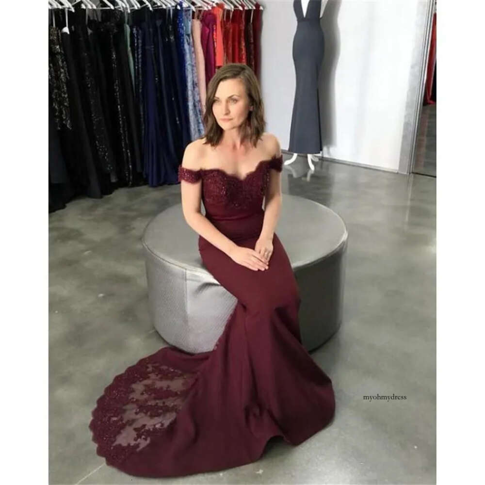 2019 Lace Bridesmaid Formal Party Evening Dresses Off The Shoulder Mermaid Prom Graduation Gowns Applique Vestido De Festa Longo 0510