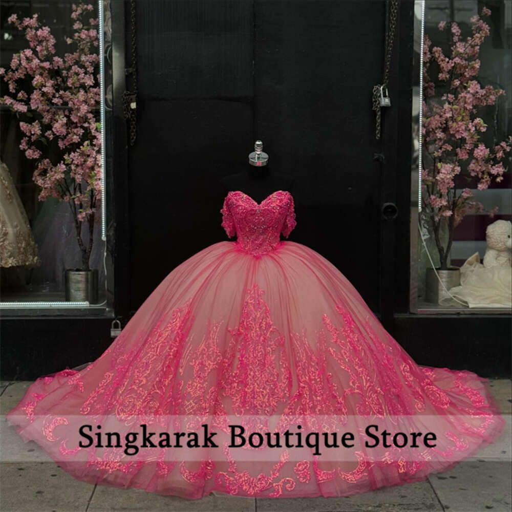Mexico Fuia Sweetheart Gown Quinceanera Dress For 16th Girls Ball Beaded Lace Appliques 15th Birthday Party Gowns