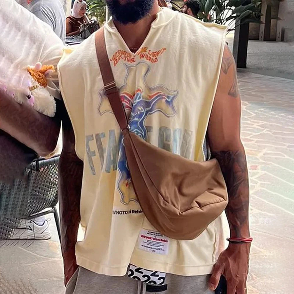 Hiphop V-neck Sleeveless Vest Summer Casual Y2K Retro Graffiti Printing High Street Loose Vest T-shirt Top Mens Clothing 240429