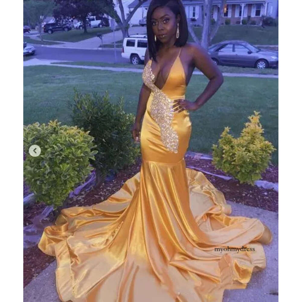 2019 Sexy Deep V-Neck Mermaid Satin Backless Evening Dress Spaghetti Beaded Applique Formal Prom Gowns Sweep Train Dresses 0510