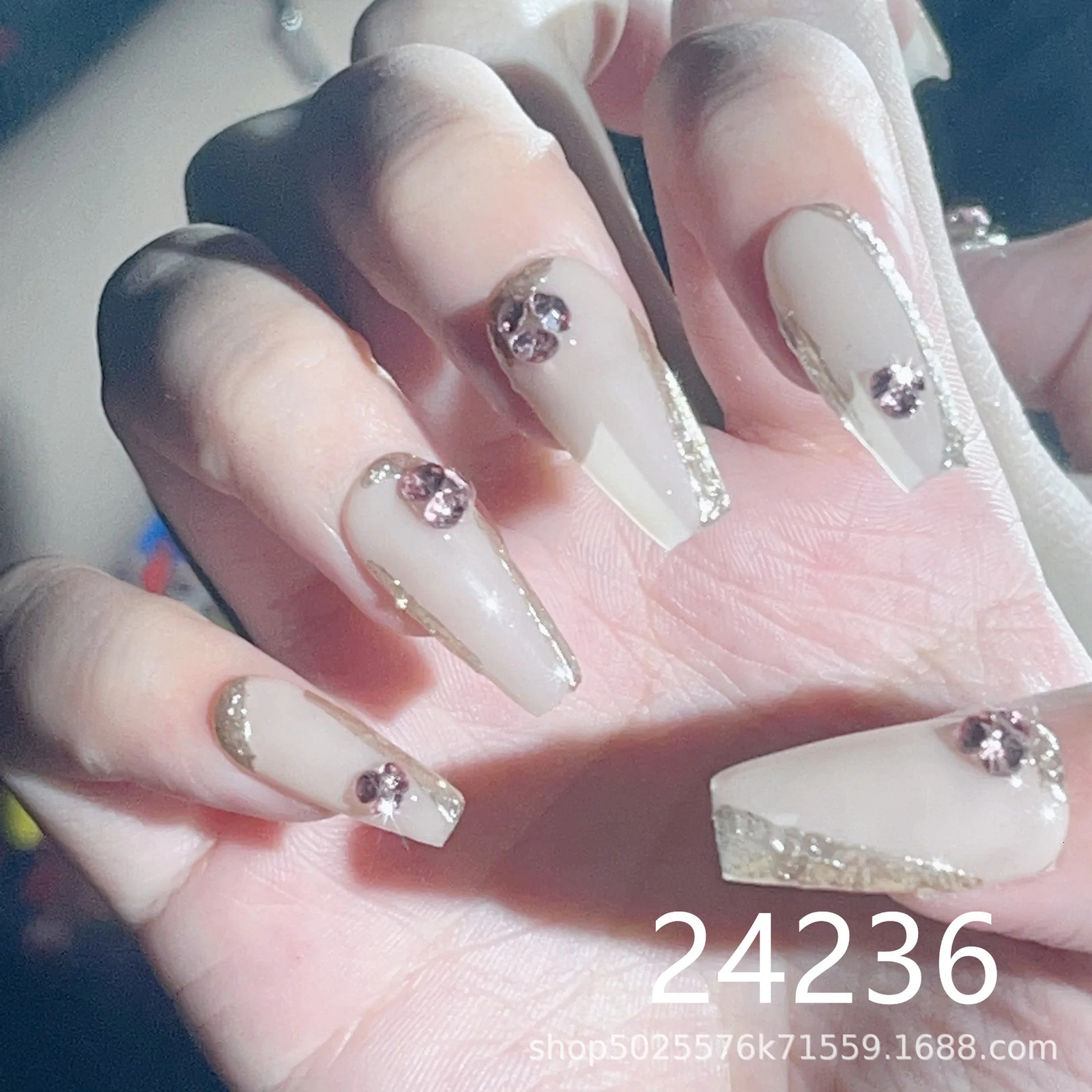 Champagne Color Rhinestone Girl Feeling Pure Desire Irregular Magic Mirror Powder Pile Handmade Press On NailsNo24236 240430