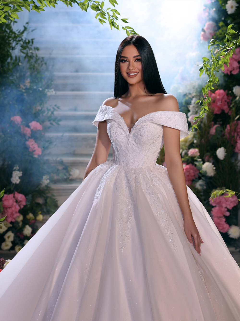 Luxury Beading Pearls Appliques Lace Scalloped Ball Gown Wedding Dress Delicate Embroidery Off Shoulder Sleeves Bridal Gowns New Arrival