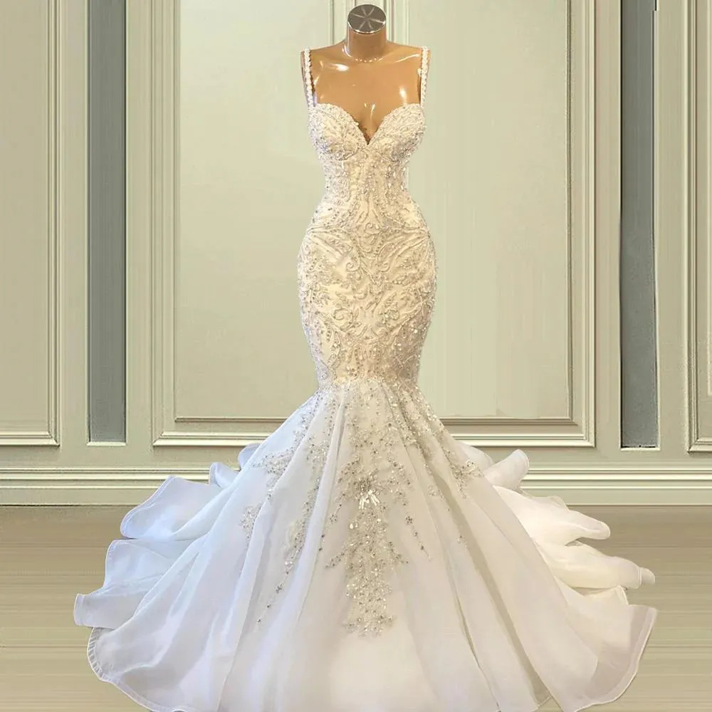 Mermaid Spaghetti Straps Bridal Gown Sexy Appliques Floral Beading Wedding Dress Floor Length Open Back Cut-out Handmade Lace Brides Dresses