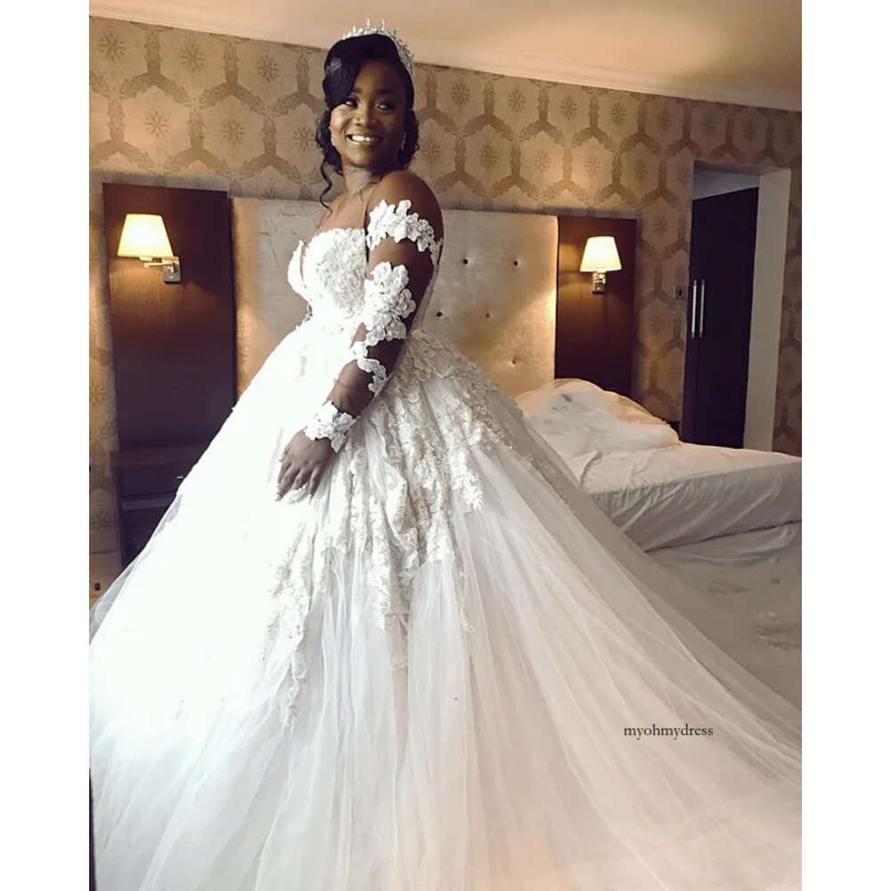 Country Plus Size Lace Beaded Ball Gown Long Sleeves Sheer Neck Bridal Dresses Vintage Cheap Wedding Gowns Q38 0510