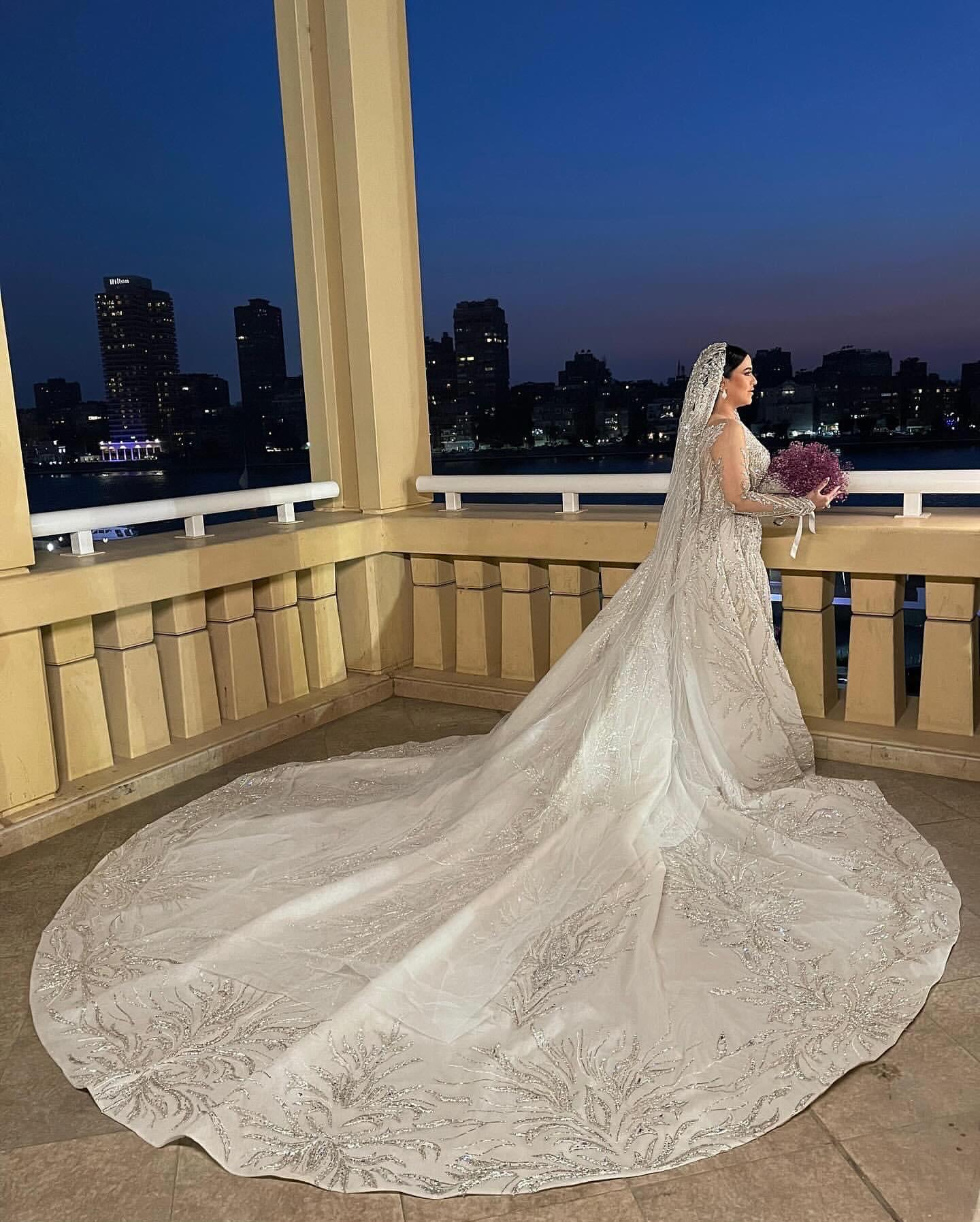 2024 Arabic Aso Ebi Plus Size Arabic Ivory Mermaid Wedding Dress Beaded Crystals Sparkly Bridal Gowns Dresses J222