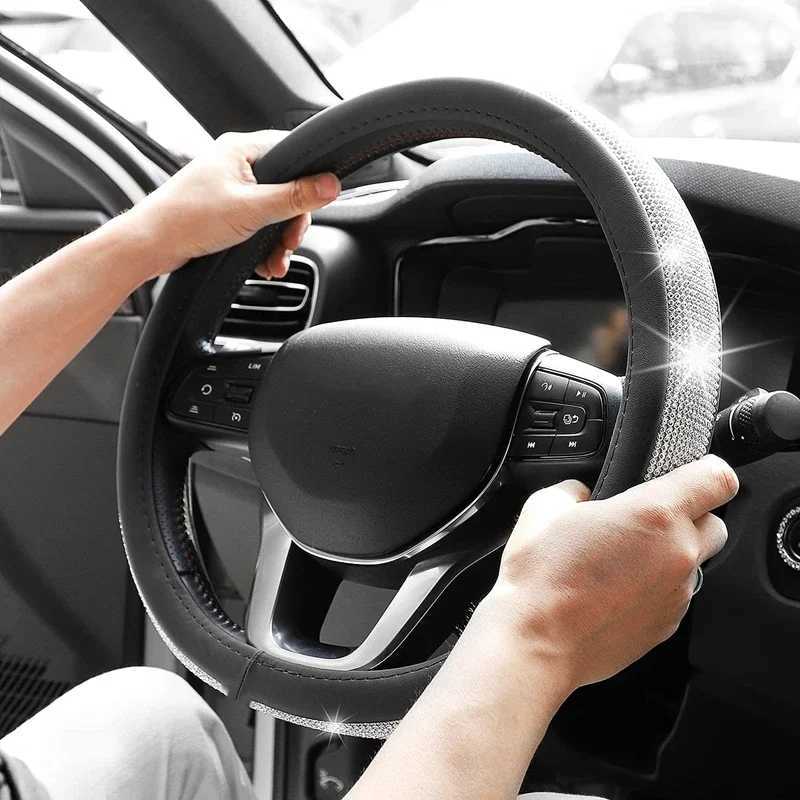 Sparkling Diamond Water Diamond Crystal Car Steering Wheel Cover PU Leather Car Parts Shell Car Design H25430